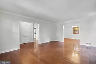 9807 Merwood Ln, Silver Spring, MD 20901 - Photo 11