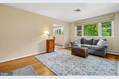 11211 Valley View Avenue, Kensington, MD 20895 - Photo 7