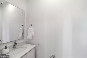 5548 Topaz Ln, Bethesda, MD 20816 - Photo 7