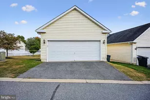 23104 Cypress Circle, Clarksburg, MD 20871 - Photo 5