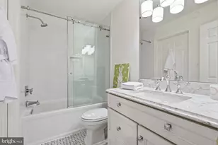 8020 River Falls Dr, Potomac, MD 20854 - Photo 23