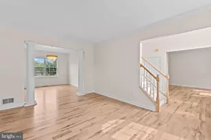 11405 Crownwood Ln, Rockville, MD 20850 - Photo 7