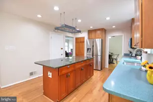 16408 Apache Ln, Gaithersburg, MD 20878 - Photo 25