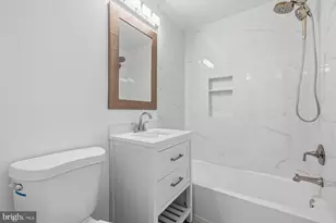 10201 Grosvenor Pl, Rockville, MD 20852 - Photo 15