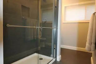 8405 Whitman Dr, Bethesda, MD 20817 - Photo 17