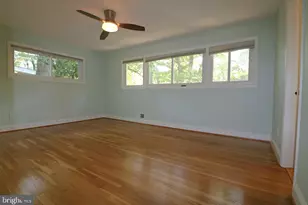 8405 Whitman Dr, Bethesda, MD 20817 - Photo 9
