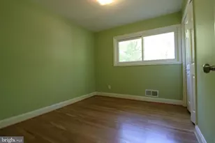 8405 Whitman Dr, Bethesda, MD 20817 - Photo 13