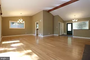 8405 Whitman Dr, Bethesda, MD 20817 - Photo 5