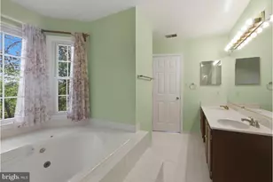 8322 Cottage Hill Ct, Gaithersburg, MD 20877 - Photo 19