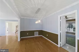 8322 Cottage Hill Ct, Gaithersburg, MD 20877 - Photo 9