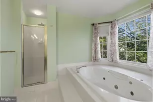 8322 Cottage Hill Ct, Gaithersburg, MD 20877 - Photo 17