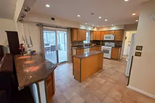 8120 Paisley Pl, Potomac, MD 20854 - Photo 11