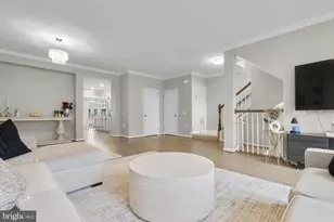 121 Copley Cir, Gaithersburg, MD 20878 - Photo 19