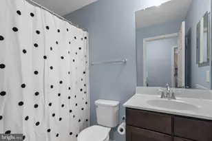 121 Copley Cir, Gaithersburg, MD 20878 - Photo 35