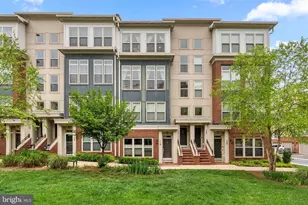 121 Copley Cir, Gaithersburg, MD 20878 - Photo 37