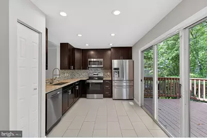20202 Waterside Drive, Germantown, MD 20874 - Photo 7