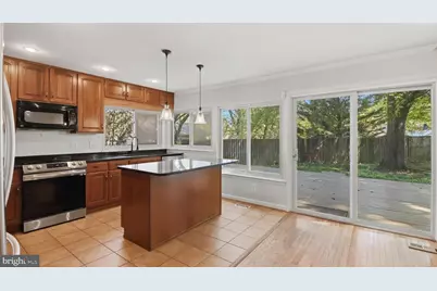 18925 Lindenhouse Road, Gaithersburg, MD 20879 - Photo 37