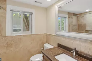 18925 Lindenhouse Rd, Gaithersburg, MD 20879 - Photo 49