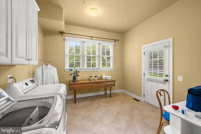 12610 Hill Creek Lane, Potomac, MD 20854 - Photo 19