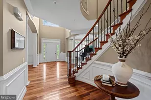 12610 Hill Creek Ln, Potomac, MD 20854 - Photo 3