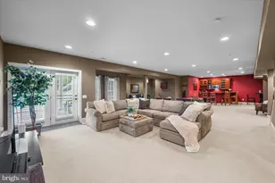 12610 Hill Creek Ln, Potomac, MD 20854 - Photo 39