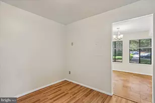 5809 Edson Ln, Rockville, MD 20852 - Photo 17