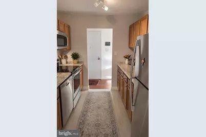 9701 Fields Road #1808, Gaithersburg, MD 20878 - Photo 5