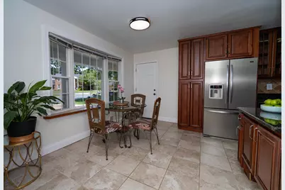 15204 Aylesbury Street, Silver Spring, MD 20905 - Photo 7