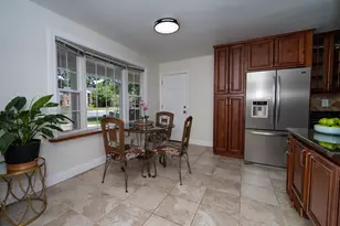 15204 Aylesbury St, Silver Spring, MD 20905 - Photo 5