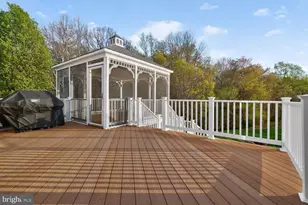 401 Hilton Head Ct, Ashton, MD 20861 - Photo 25