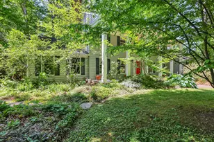 9204 Falls Bridge Ln, Rockville, MD 20854 - Photo 3