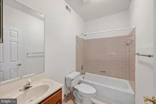7016 Fawn Trail Ct, Bethesda, MD 20817 - Photo 35
