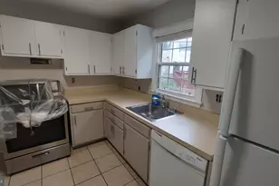 545 Beall Ave, Rockville, MD 20850 - Photo 9