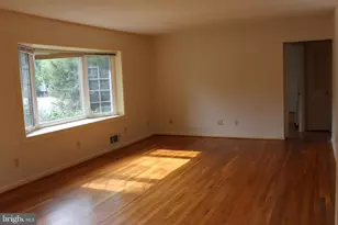 545 Beall Ave, Rockville, MD 20850 - Photo 5