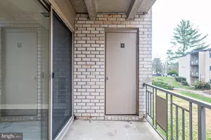 12211 Braxfield Ct, Rockville, MD 20852 - Photo 17