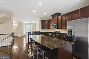 11675 Emerald Green Dr, Clarksburg, MD 20871 - Photo 3