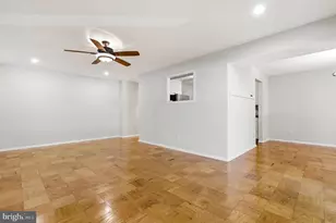 5817 Edson Ln, Rockville, MD 20852 - Photo 3