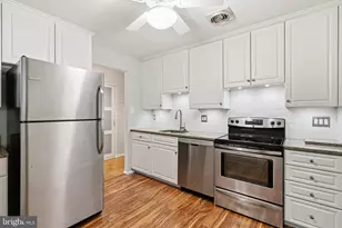 5817 Edson Ln, Rockville, MD 20852 - Photo 9
