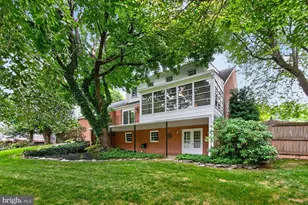 17604 Stoneridge Ct, North Potomac, MD 20878 - Photo 5