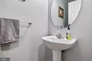 210 Twelve Oaks Dr, Gaithersburg, MD 20878 - Photo 43