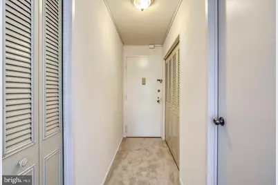 10401 Grosvenor Place #524, Rockville, MD 20852 - Photo 9