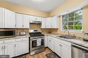 19634 White Saddle Dr, Germantown, MD 20874 - Photo 11
