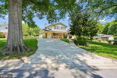 5401 Amberwood Lane, Rockville, MD 20853 - Photo 3