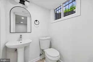 1105 Lamberton Dr, Silver Spring, MD 20902 - Photo 43