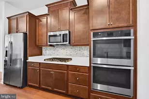8279 Front Loop, Rockville, MD 20855 - Photo 11