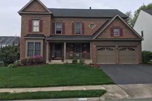 10614 Maplecrest Ln, Potomac, MD 20854 - Photo 3