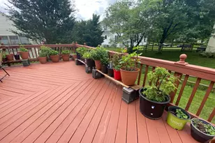 10614 Maplecrest Ln, Potomac, MD 20854 - Photo 43
