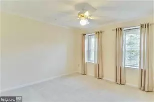 5726 Brewer House Cir, Rockville, MD 20852 - Photo 9