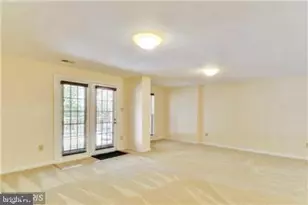 5726 Brewer House Cir, Rockville, MD 20852 - Photo 13