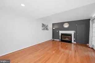 20409 Remsbury Pl, Gaithersburg, MD 20886 - Photo 7